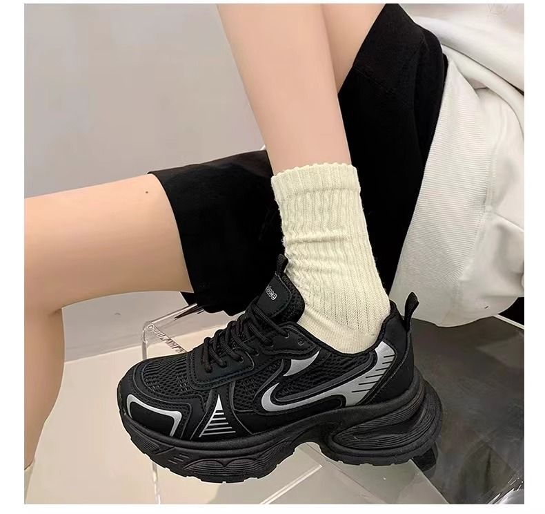 Damen modische Sneakers mit atmungsaktiver Oberflächenstruktur und dämpfender Sohle EB