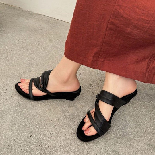 Damen komfortable Zehentrenner-Sandalen mit elegantem Riemendesign EB