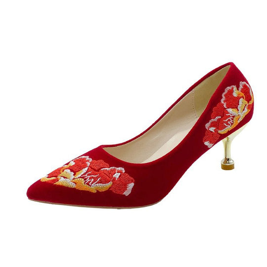 Damen Spitzen-Pumps mit floralem Stickdesign und elegantem goldfarbenen Absatz EB