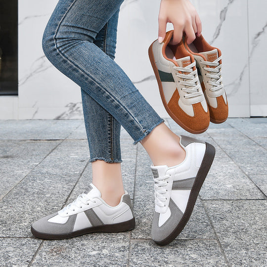 Unisex nan urbaner Tennis-Sneaker mit Veloursleder-Overlays gepolstertem Fersenkragen und vulkanisierter Gummisohle EB