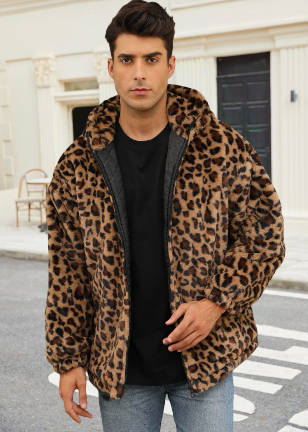 Herren Plüschjacke mit auffälligem Tierprint und Kapuze EB