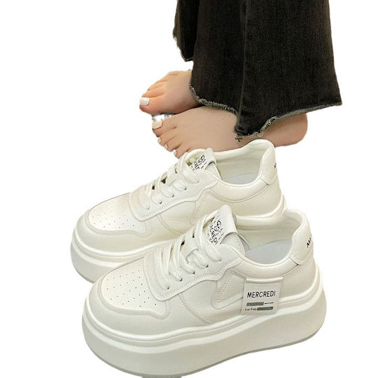 Damen Sneaker mit hohem Plateau und atmungsaktivem Obermaterial EB