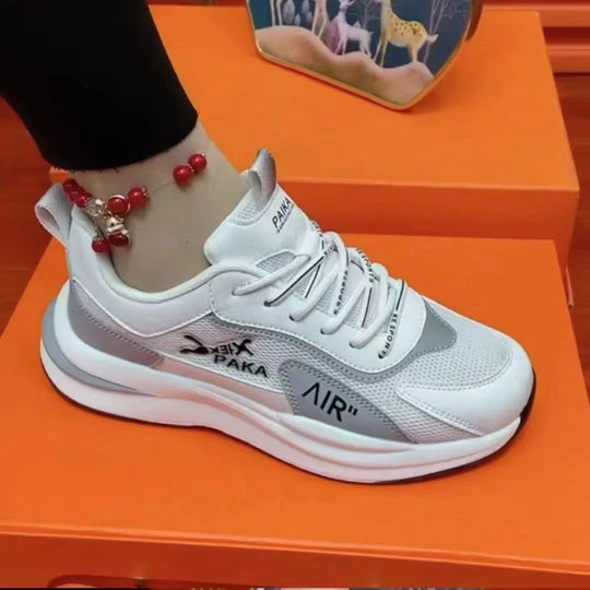 Damen Sportliche Sneakers mit effizienter Polsterung und atmungsaktiver Struktur EB
