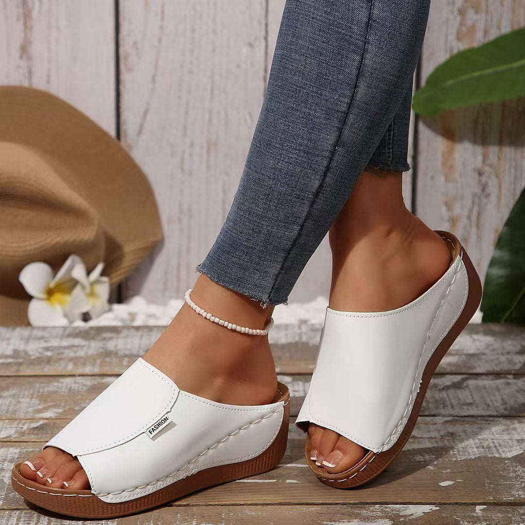 Damen Wedge-Pantoletten mit modischem Riemendesign und komfortablem Fußbett EB