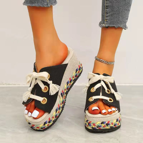 Damen Wedge-Pantoletten mit modischen Schnürdetails und farblich abgesetztem Jutenrand EB