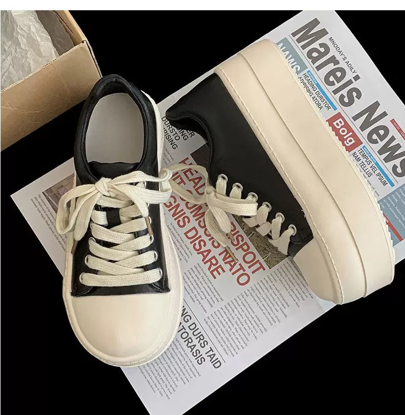 Damen Plateau-Sneaker mit modischem Design und bequemer Dämpfung EB