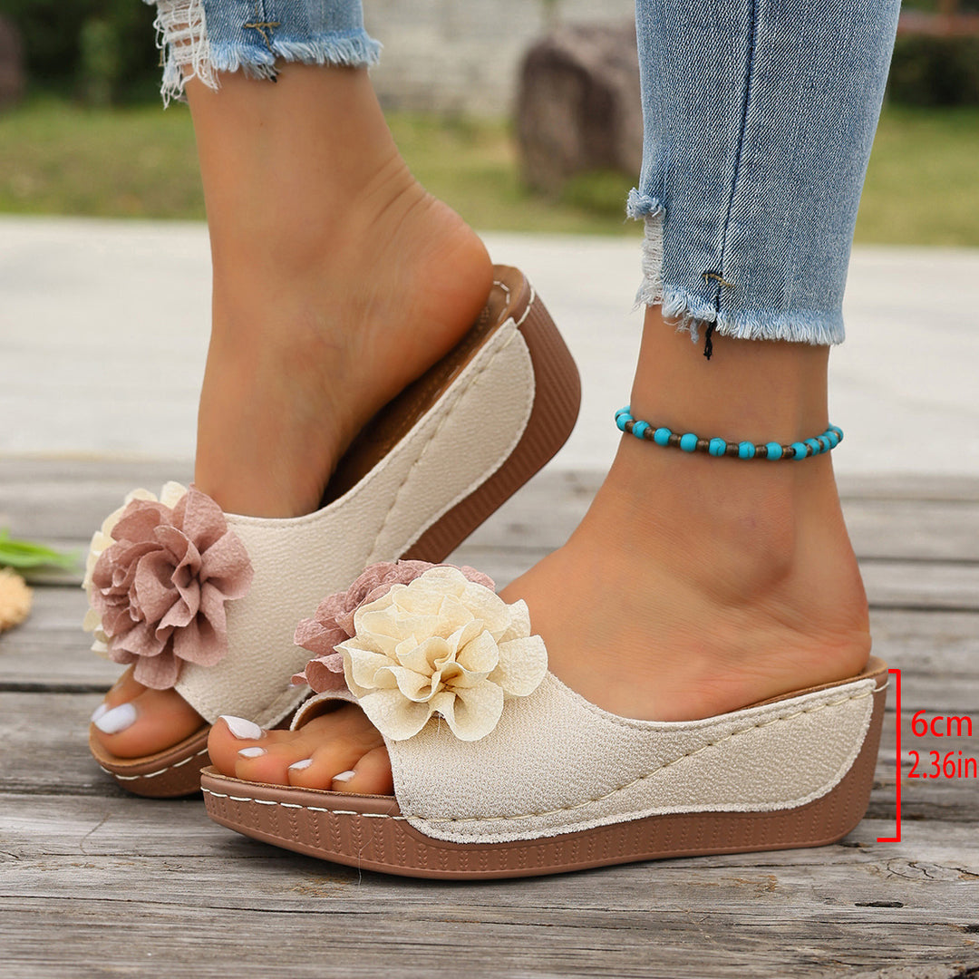 Damen Plattform-Pantoletten mit floralem Design und komfortablem Fußbett EB