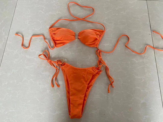 Damen Bandeau-Bikini mit goldenen Akzenten EB