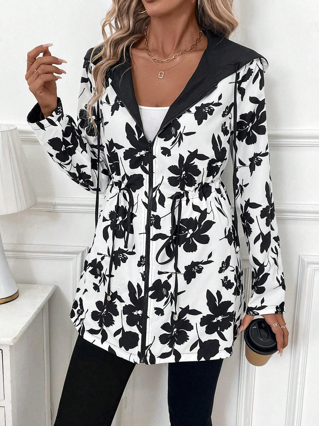 Damen Leichtgewichtige Kapuzenjacke mit tierischem Muster EB