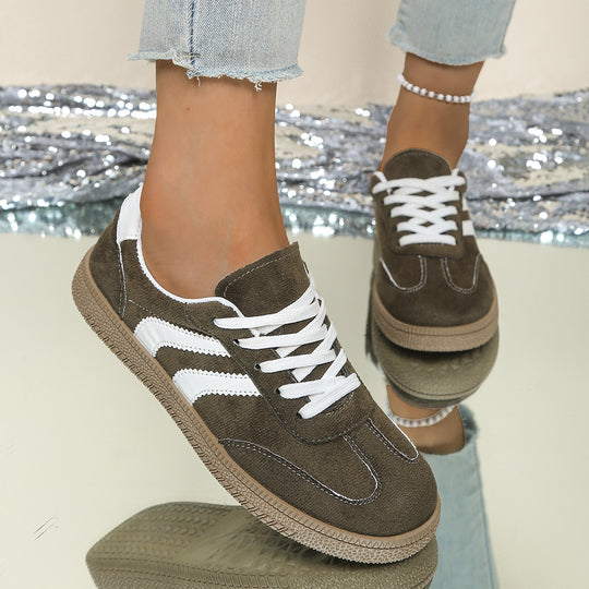 Damen Sneaker mit bequemer Polsterung und modischen Akzenten EB