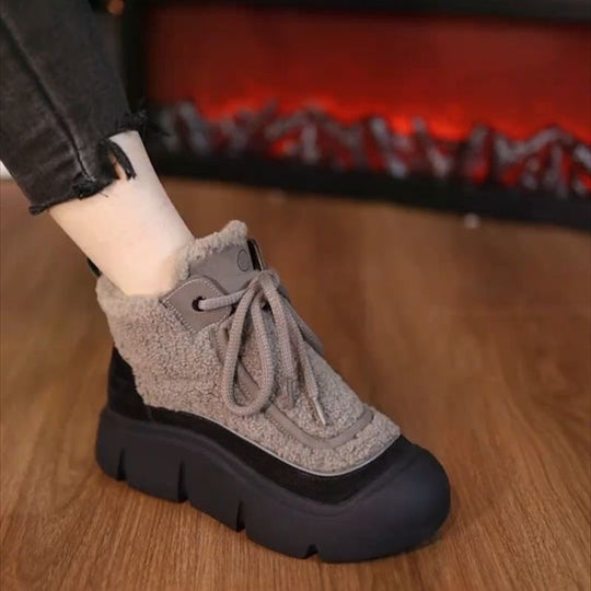 Damen Winterliche Sneakers mit kuscheligem Innenfutter und robuster Laufsohle EB