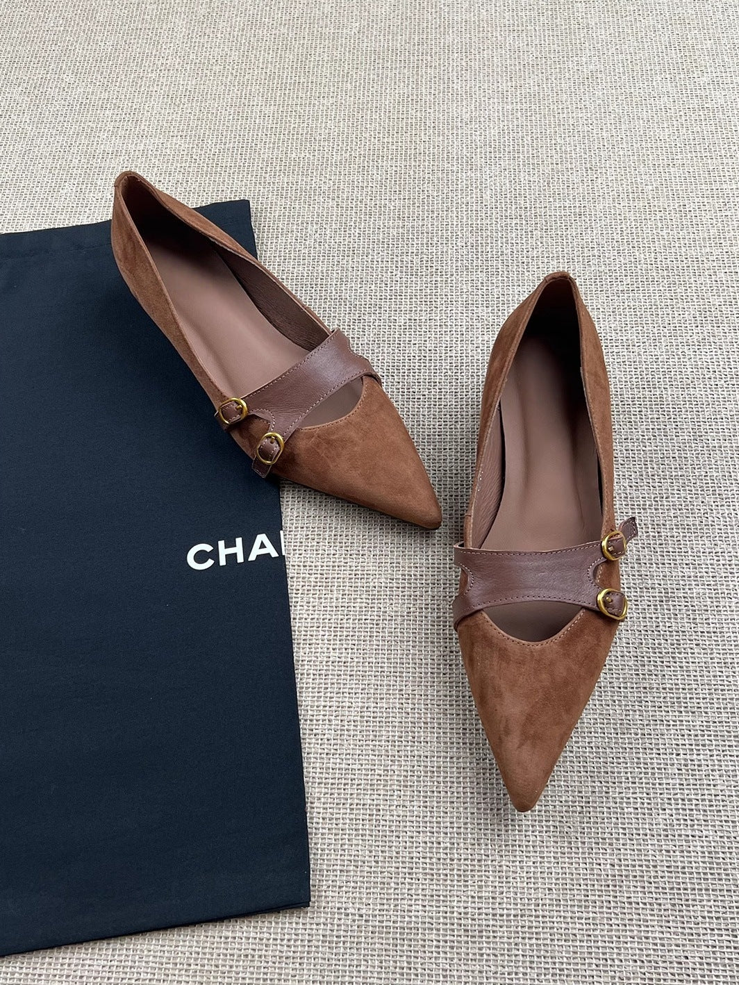 Damen Slingback-Ballerinas mit dekorativer Schnallenakzent und eleganter Lederoberfläche EB