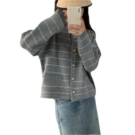 Damen gemütlicher Cardigan mit feinen Streifen und praktischen Taschen EB