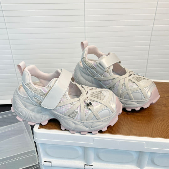 Damen Sportliche Lauf-Sneaker mit innovativem Klettverschluss und luftiger Mesh-Oberfläche EB