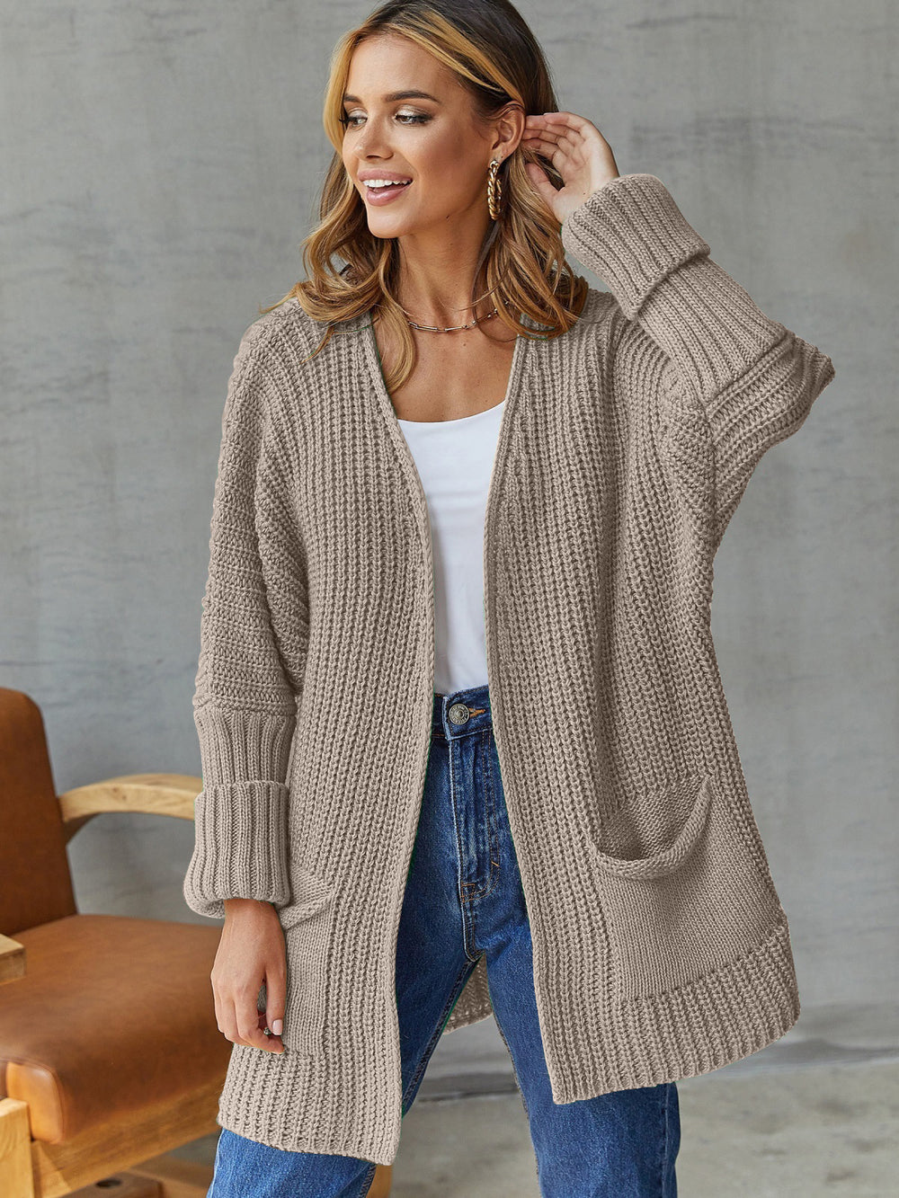 Damen Lange Strickjacke mit lockerer Passform und praktischen Taschen EB