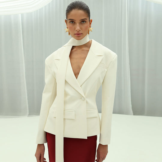 Damen Eleganter Blazer mit asymmetrischer Schluppe und tiefem Ausschnitt EB