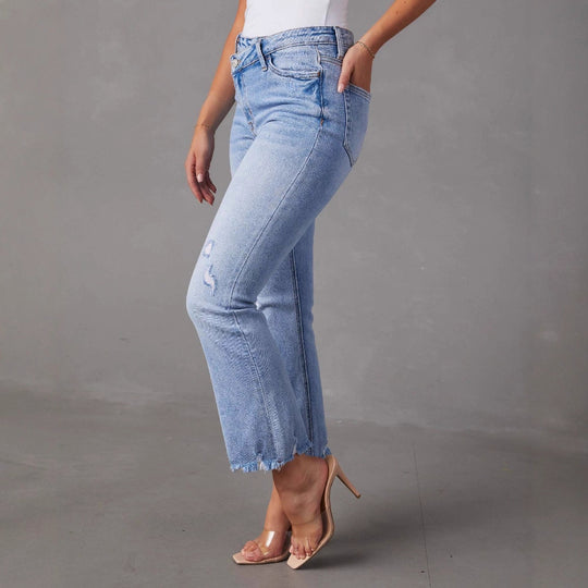 Damen Flared Jeans mit fransigen Säumen und modischem Distressed-Effekt EB
