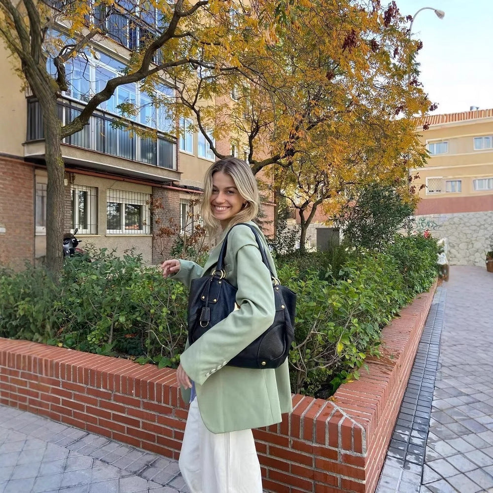 Damen Blazer mit elegantem Schnitt und praktischen Taschen EB