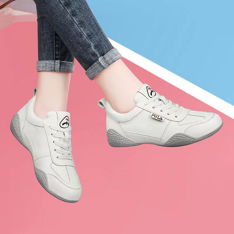 Damen Bequeme Alltags-Sneaker mit rutschfester Sohle und atmungsaktivem Obermaterial EB