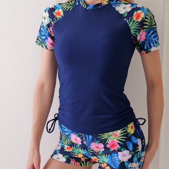 Damen Surf-Anzug mit floralem Design und modischen Akzenten EB