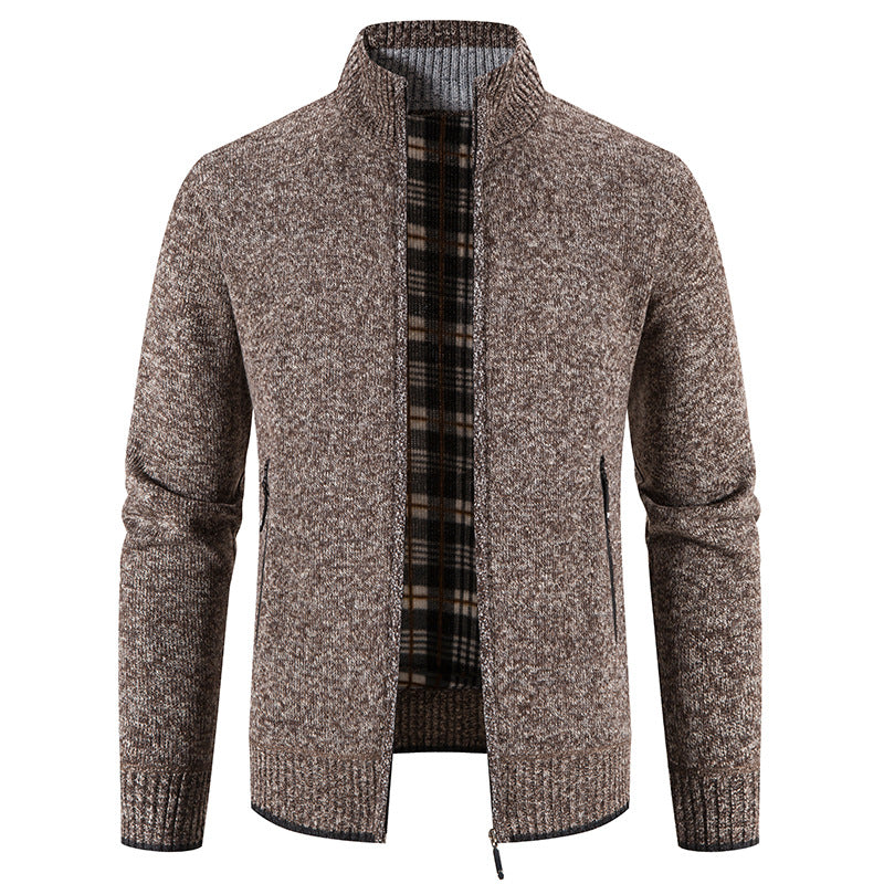 Herren Strickjacke mit hohem Kragen und praktischen Reißverschlusstaschen EB