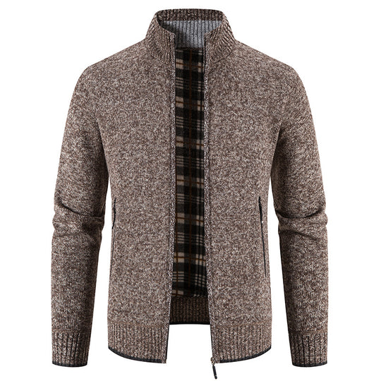 Herren Strickjacke mit hohem Kragen und praktischen Reißverschlusstaschen EB