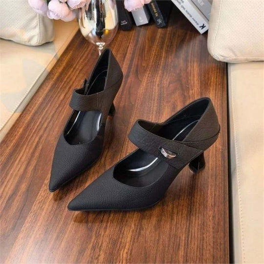 Damen elegante Pumps mit modischem Riemchen EB