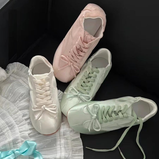 Damen elegante Sneakers mit weichem Obermaterial und bequemer Passform EB
