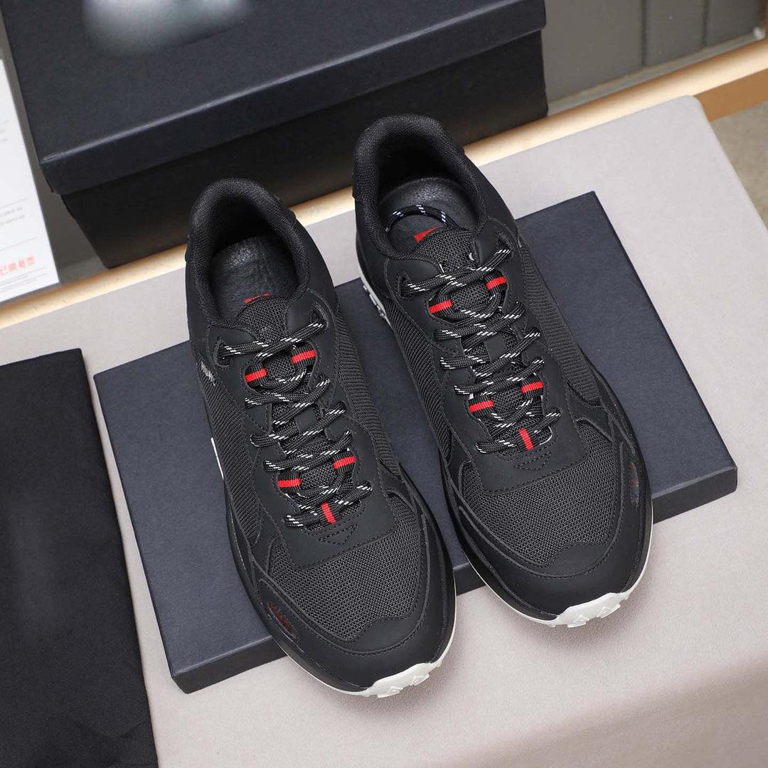 Damen Sportive Lauf-Sneaker mit rutschfester Sohle und atmungsaktiver Oberflächenstruktur EB