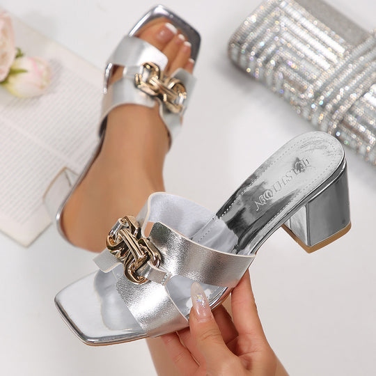 Damen Glamouröse Sandalen mit glänzenden Metall-Details und blockförmigem Absatz EB