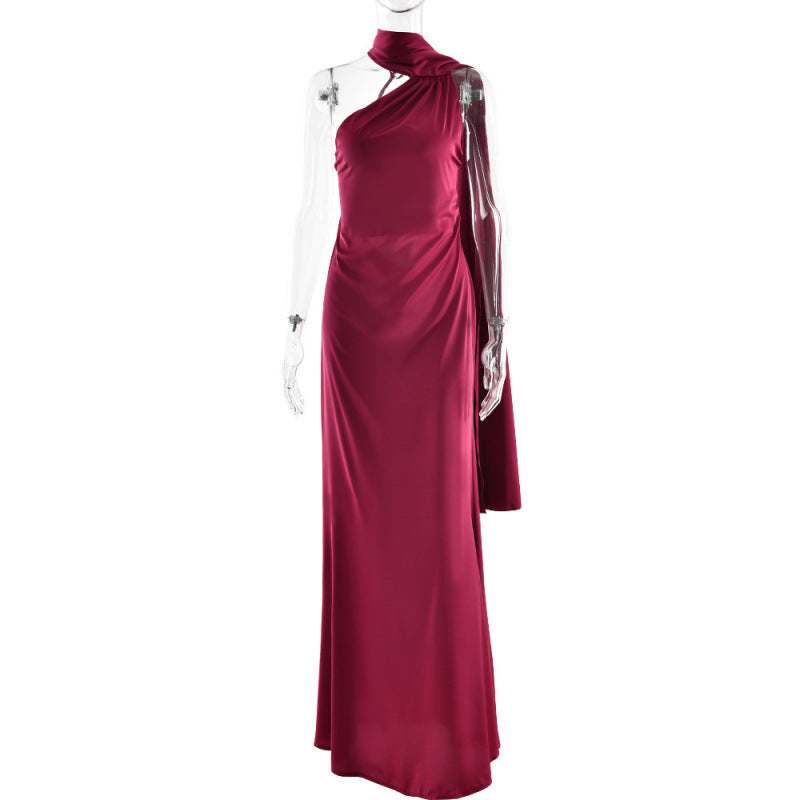Damen Elegantes asymmetrisches Abendkleid mit schmalem Schnitt und raffinierten Details EB