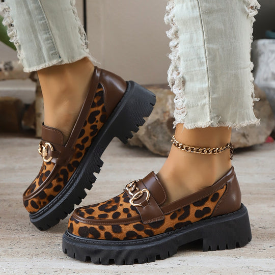 Damen Mokassins mit Leopardenmuster und Ketten-Detail EB