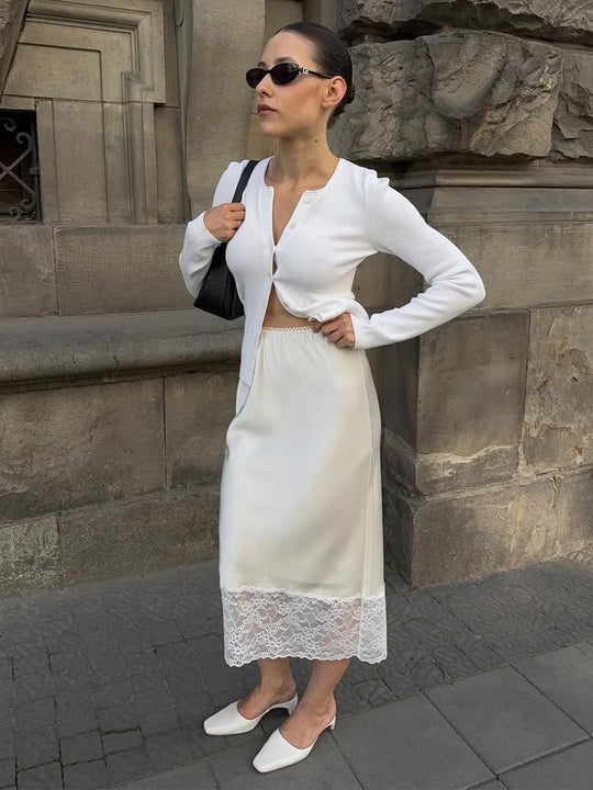 Damen eleganter Satin-Rock mit floralen Spitzenakzenten EB