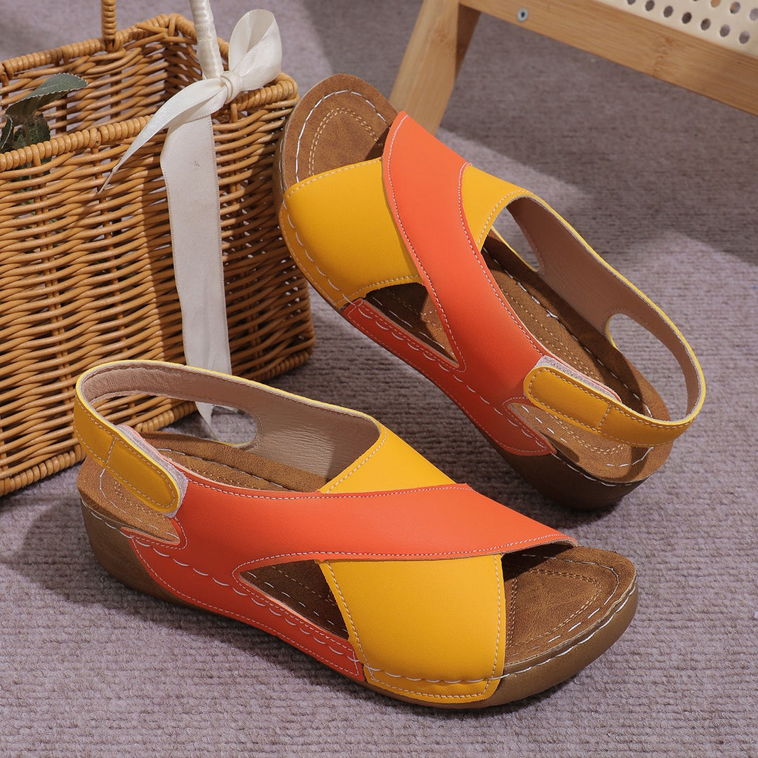 Damen Wedgesandalen mit modischem Kreuzriemen-Design und anatomischer Fußbettung EB