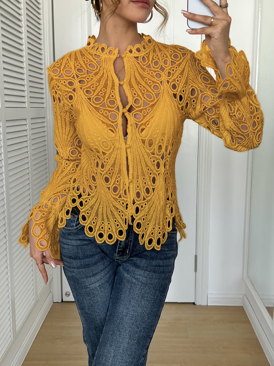 Damen nan filigrane Häkelspitzen-Bluse mit Stehkragen, Zierknopfleiste und gewelltem Saum EB