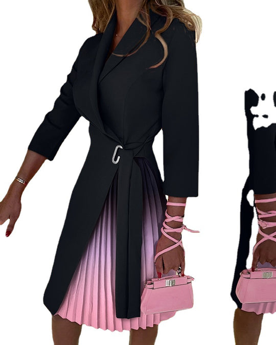 Damen Plissiertes Kleid mit Wickelgürtel und modernem Kontrast EB