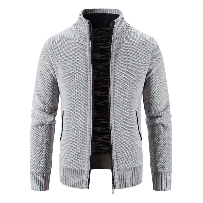 Herren Strickjacke mit hohem Kragen und praktischen Reißverschlusstaschen EB