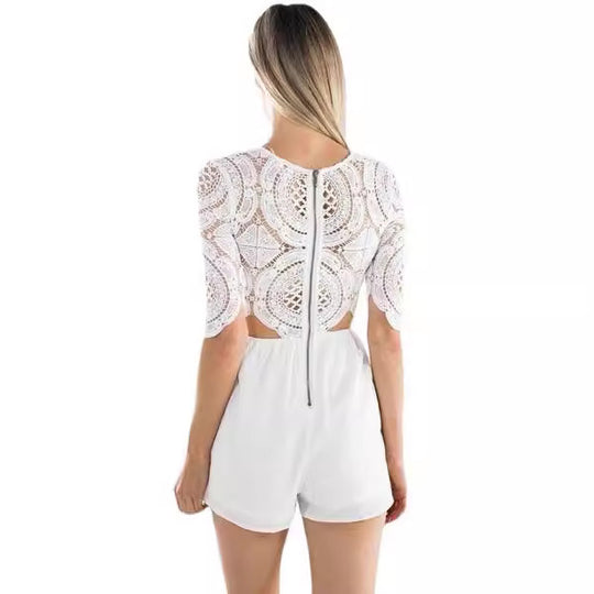 Damen Jumpsuit mit Cut-Outs und eleganten Spitzenärmel EB