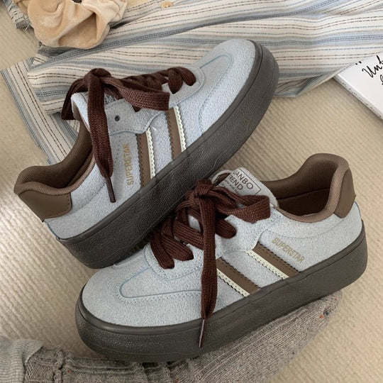 Damen Sneakers mit komfortabler Schnürung und dämpfender Sohle EB