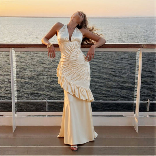 Damen Elegantes Maxikleid mit asymmetrischem Schnitt und raffinierten Drapierungen EB