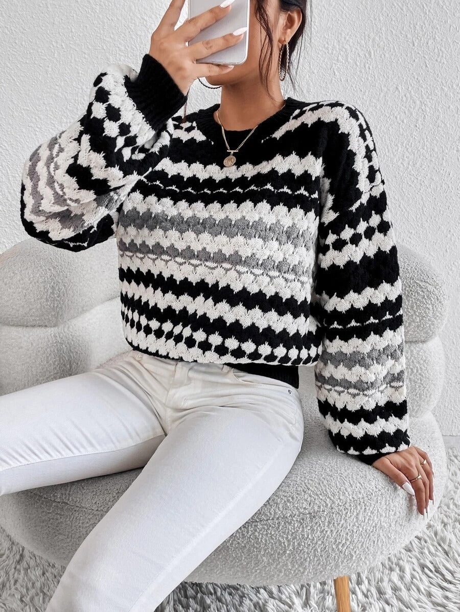 Damen Strickpullover mit kreativem Lochmuster und modischen Farbakzenten EB