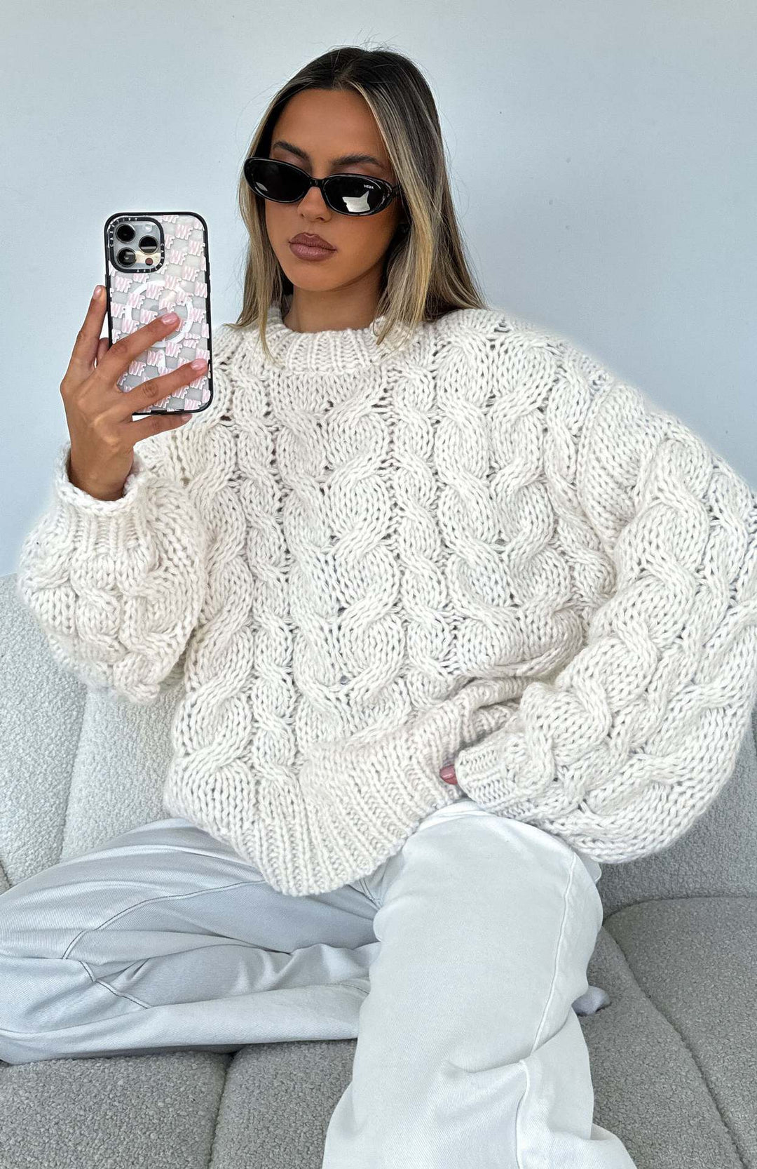 Damen Grobstrickpullover mit modernem Zopfmuster und lässigem Schnitt EB