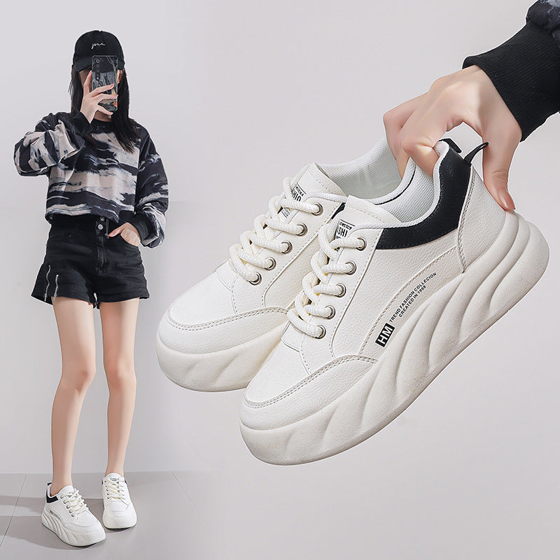 Damen Sneakers im modernen Chunky-Stil mit formgerechter Sohle EB