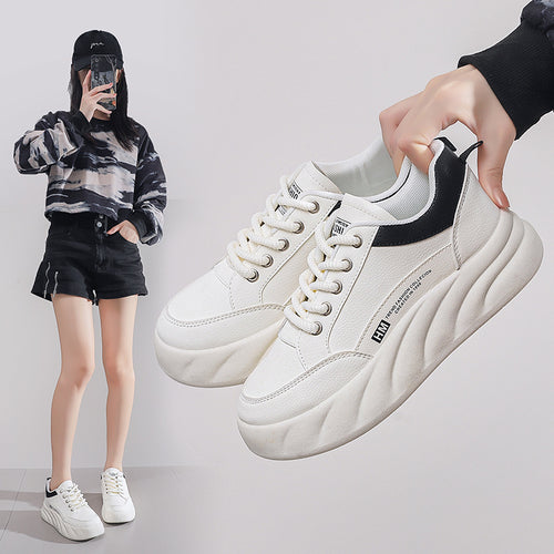 Damen Sneakers im modernen Chunky-Stil mit formgerechter Sohle EB