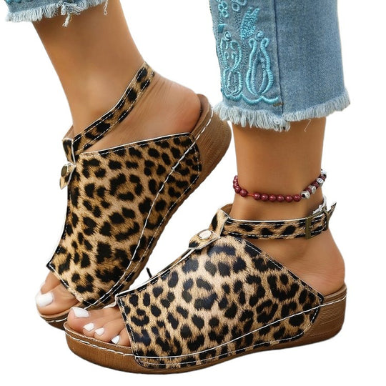 Damen Wedge-Sandaletten mit Leopardenmuster EB