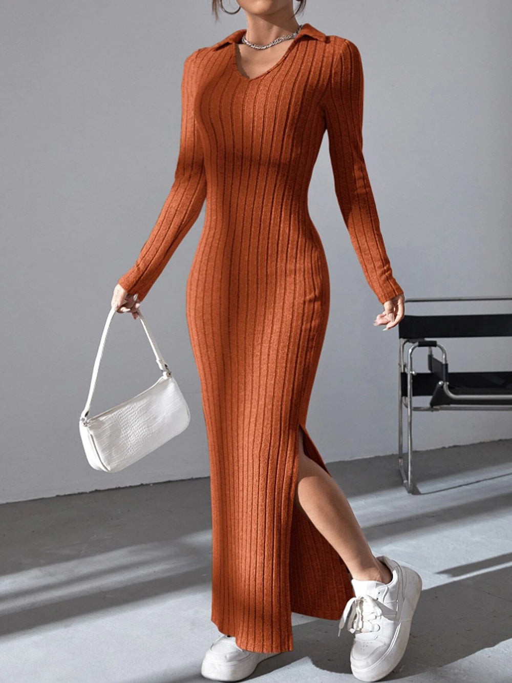 Damen Maxikleid mit strukturiertem V-Ausschnitt und Seitenschlitzen EB