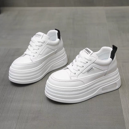 Damen Plateau Sneakers mit ergonomischer Sohle und modischem Design EB