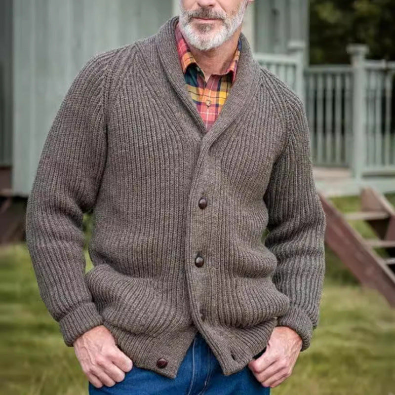 Herren grob gestrickter Cardigan mit praktischen Taschen und modernem V-Ausschnitt EB
