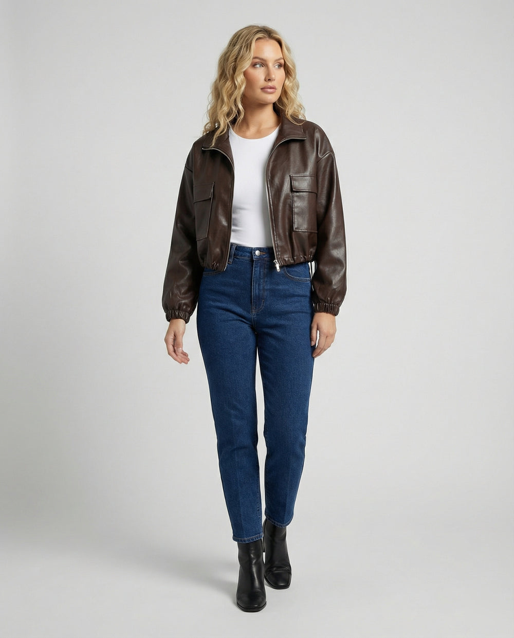 Damen kurz geschnittene Hemdjacke mit Kapuze, großen Pattentaschen und Kordelzugsaum EB