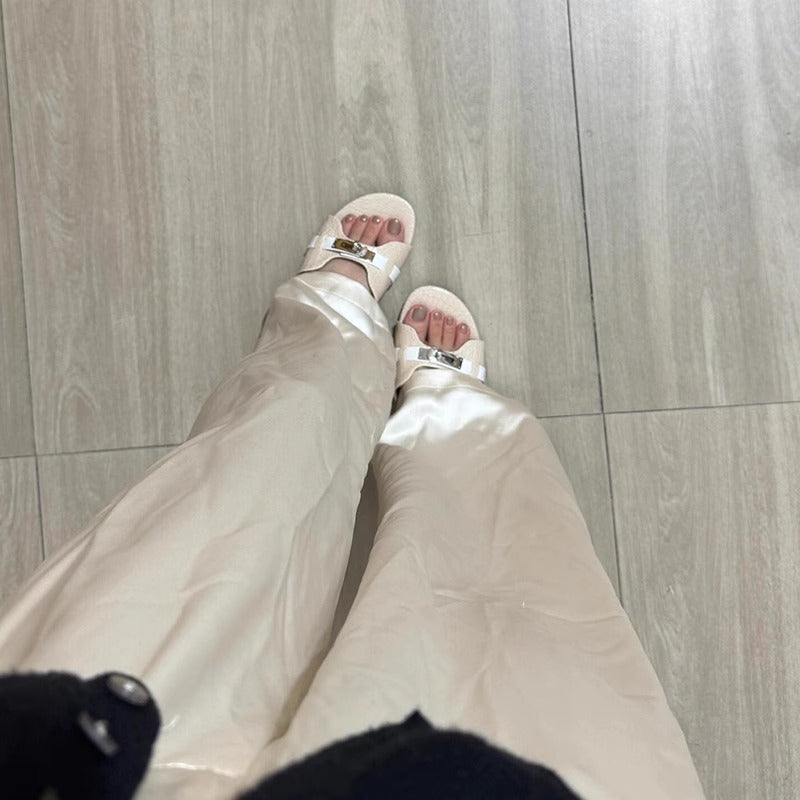 Damen Sling-Pumps mit elegantem Kettenakzent und modischem Schlangenlederdesign EB